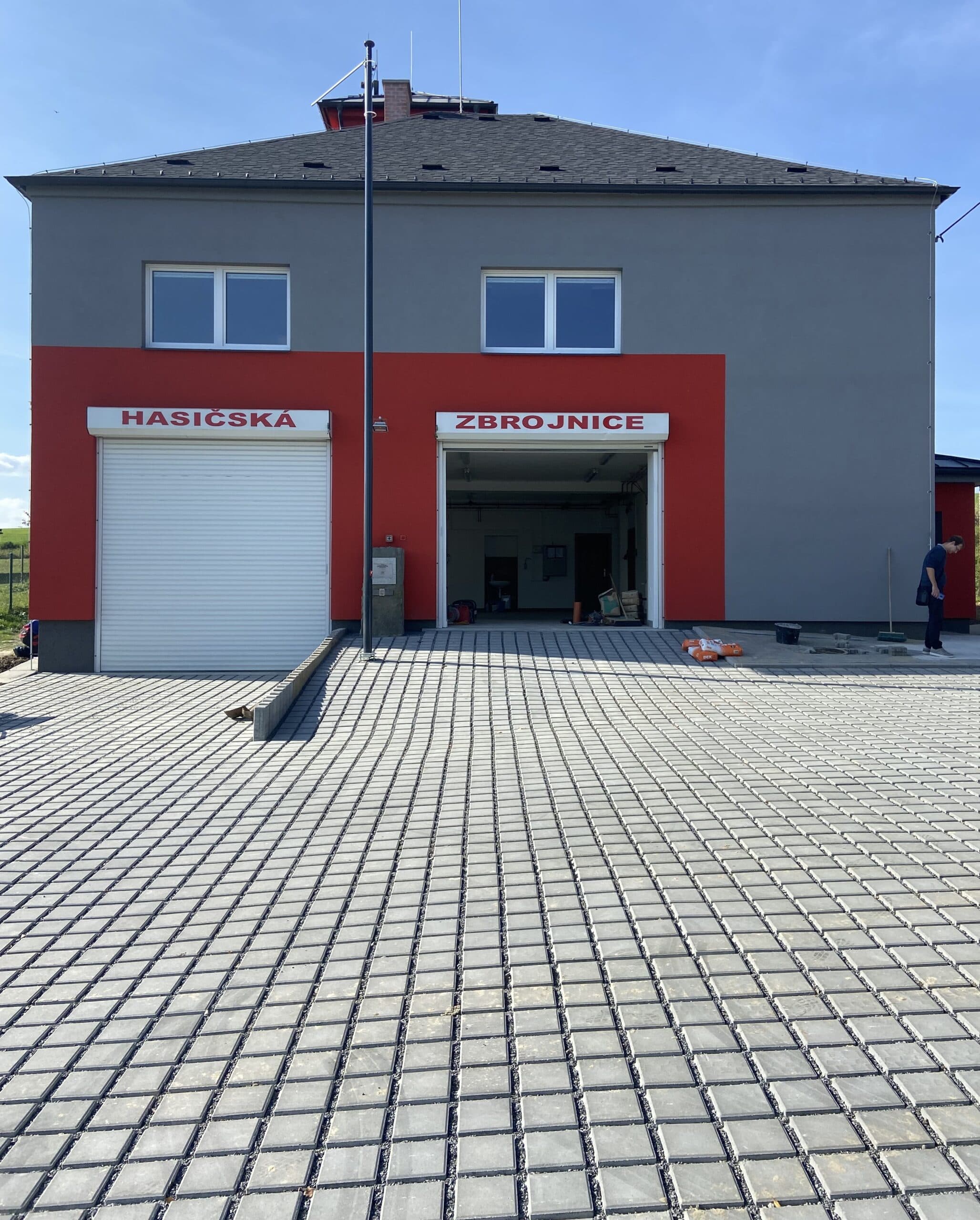 Rekonstrukce a přístavba hasičské zbrojnice v Horních Bludovicích – fotografie 2 z 4