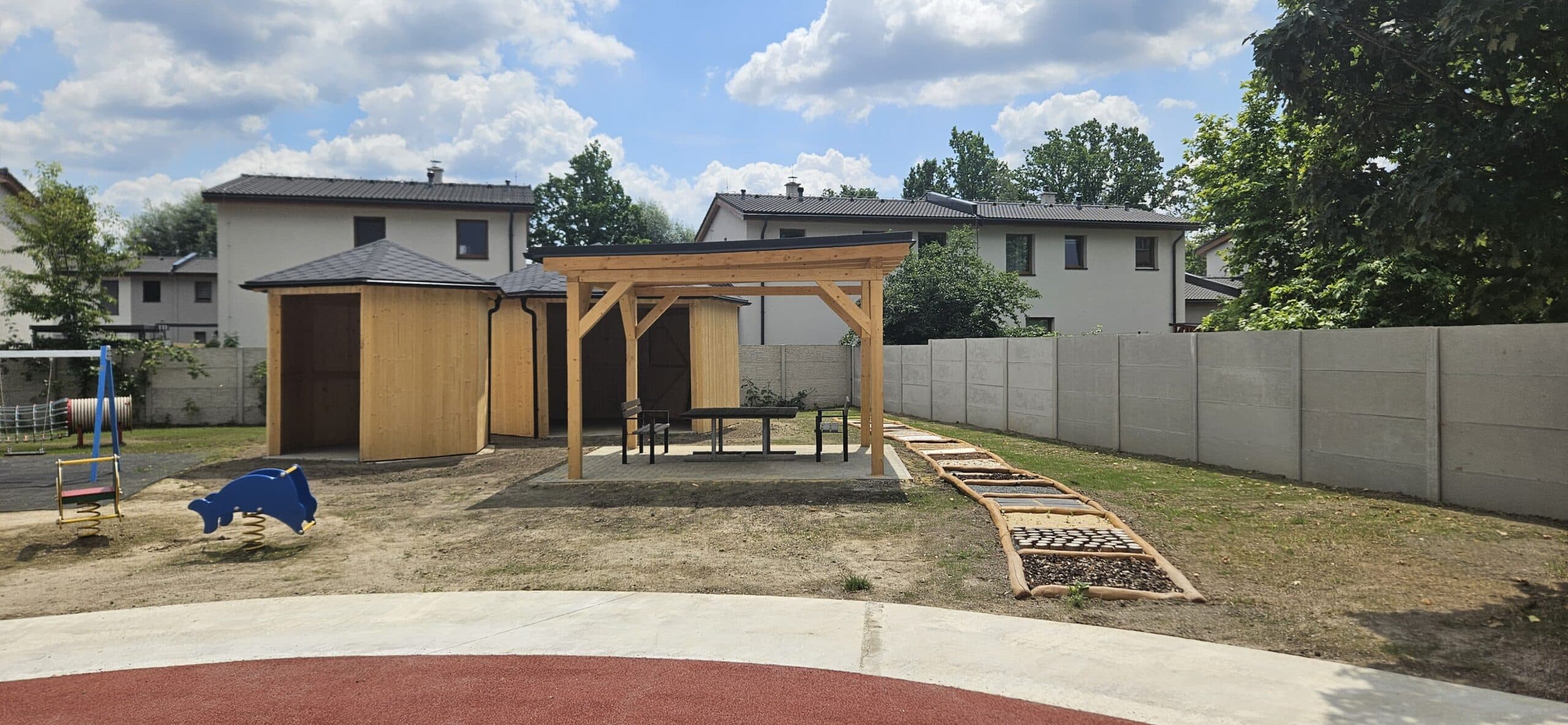 Hřiště u školky Ostrava – Dubina – fotografie 2 z 5