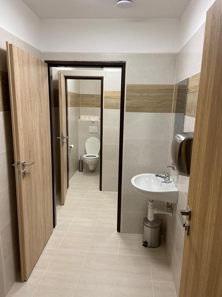 Oprava zdravotechniky v objektu OÚ a IDS v Dobré